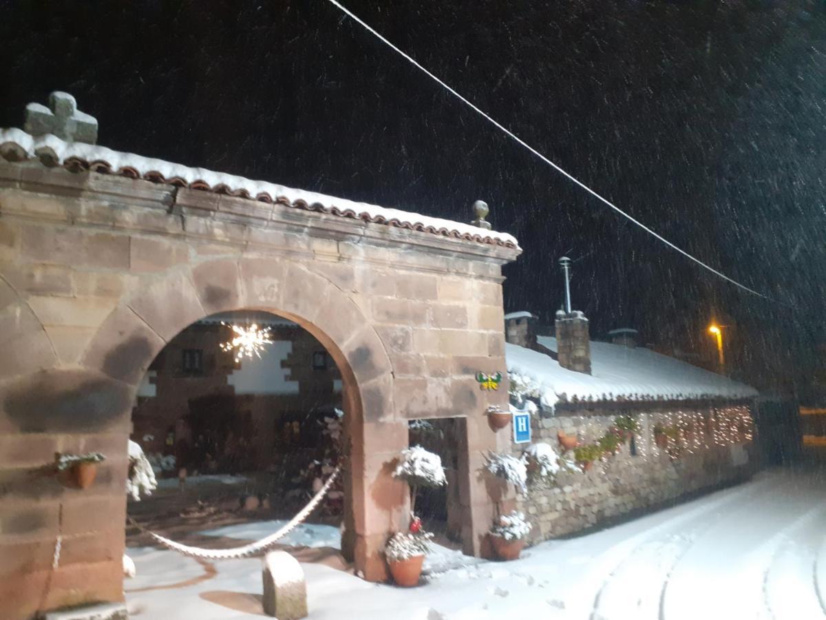 Hotel La Casona De Barrio, Alto Campoo Barrio  Dış mekan fotoğraf