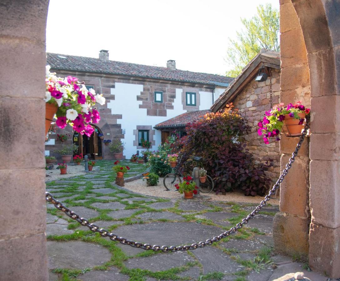 Hotel La Casona De Barrio, Alto Campoo Barrio  Dış mekan fotoğraf