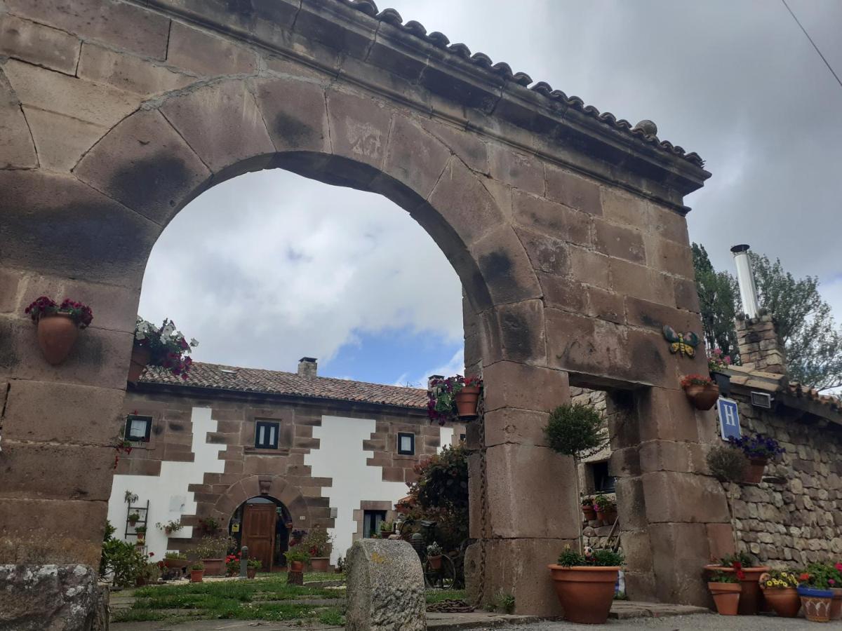 Hotel La Casona De Barrio, Alto Campoo Barrio  Dış mekan fotoğraf